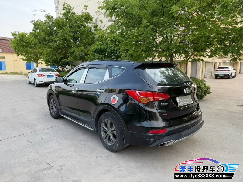 13年现代新胜达轿车抵押车出售
