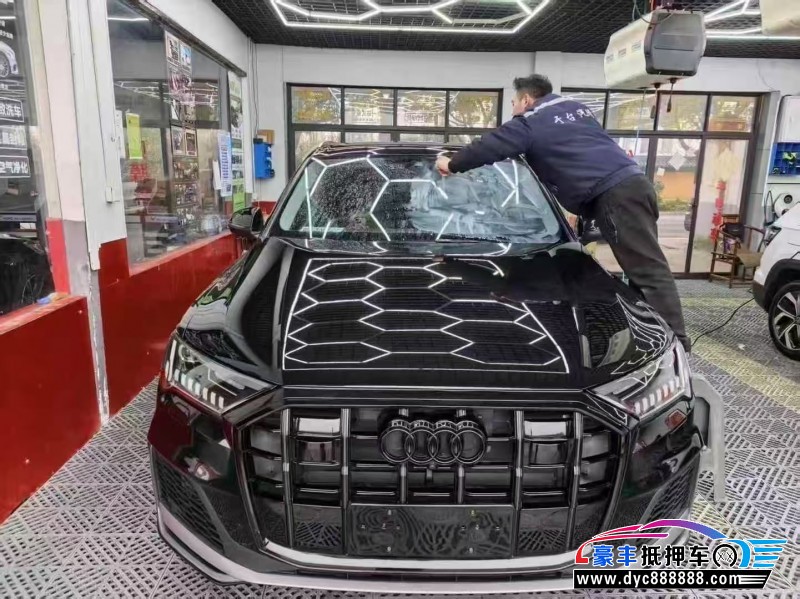 抵押车出售23年奥迪Q7轿车