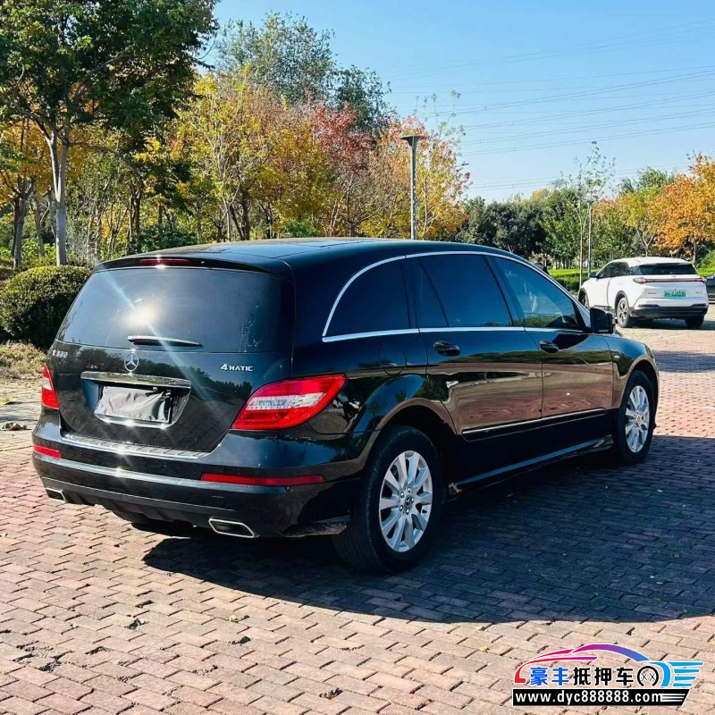 17年奔驰R轿车抵押车出售