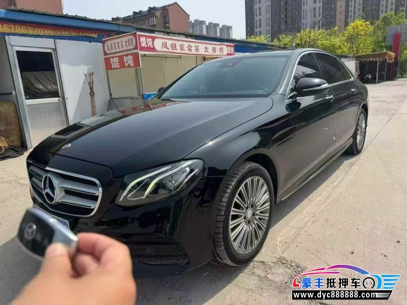 17年奔驰E轿车抵押车出售