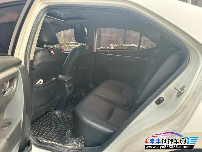 17年丰田卡罗拉轿车抵押车出售