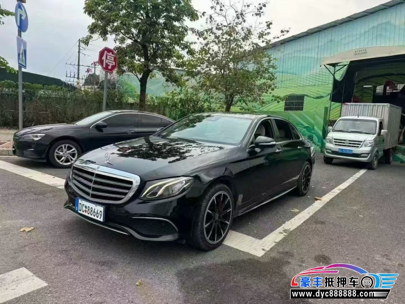 17年奔驰E轿车抵押车出售