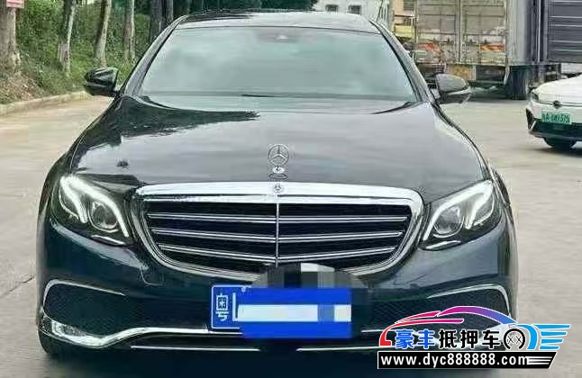 17年奔驰E轿车抵押车出售