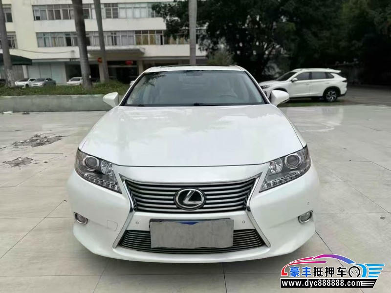 14年雷克萨斯ES轿车抵押车出售