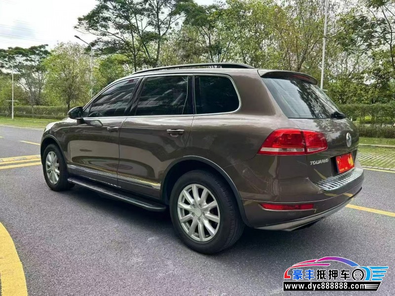 15年大众途锐轿车抵押车出售