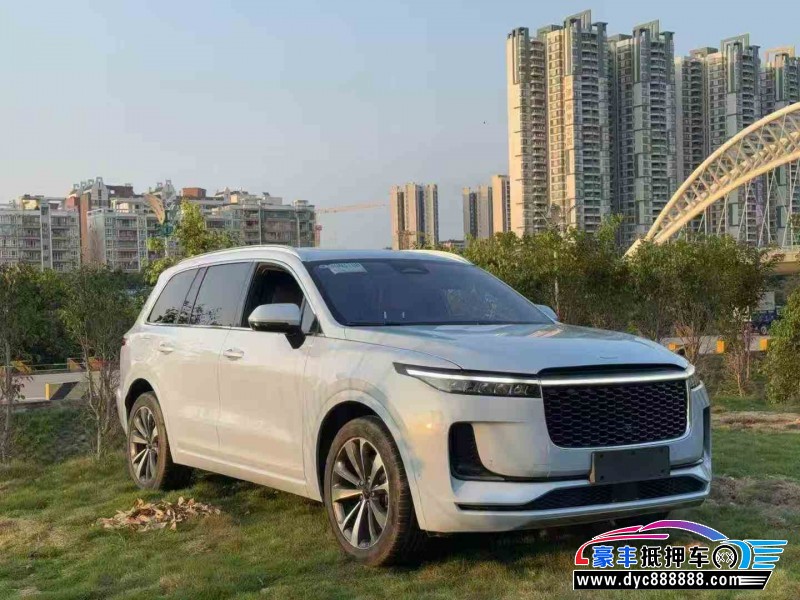 22年理想ONE轿车抵押车出售