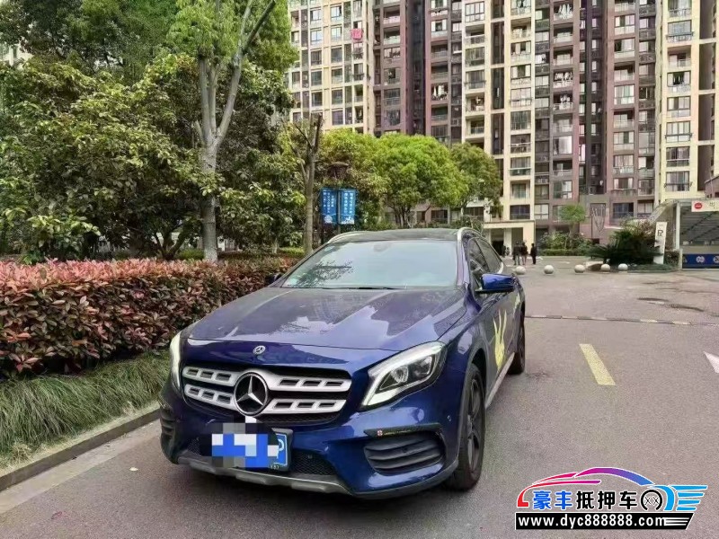 19年奔驰GLA轿车抵押车出售