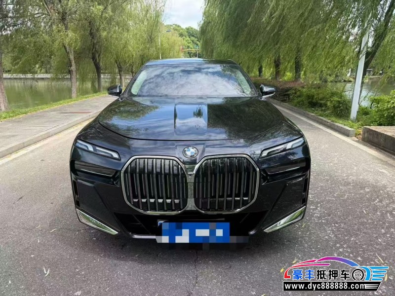 24年宝马7系轿车抵押车出售