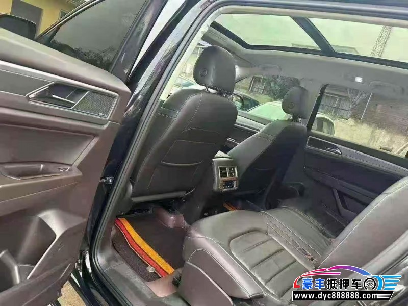 18年大众途昂轿车抵押车出售