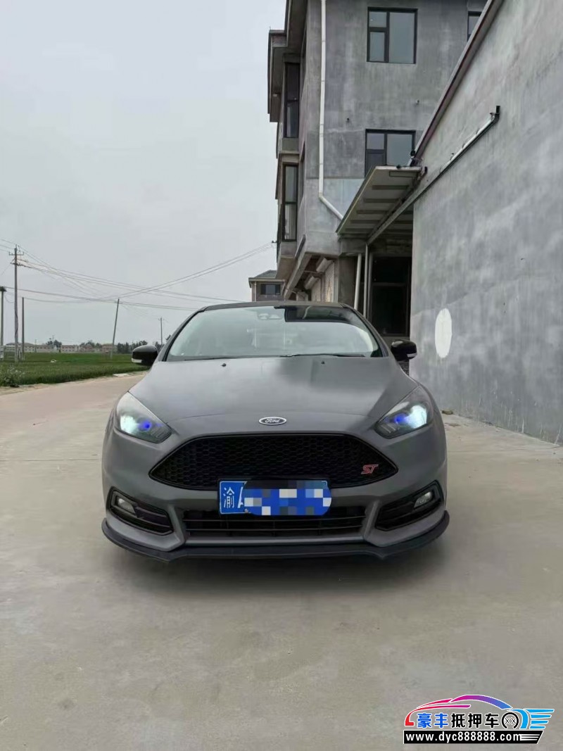 抵押车出售17年福特福克斯轿车