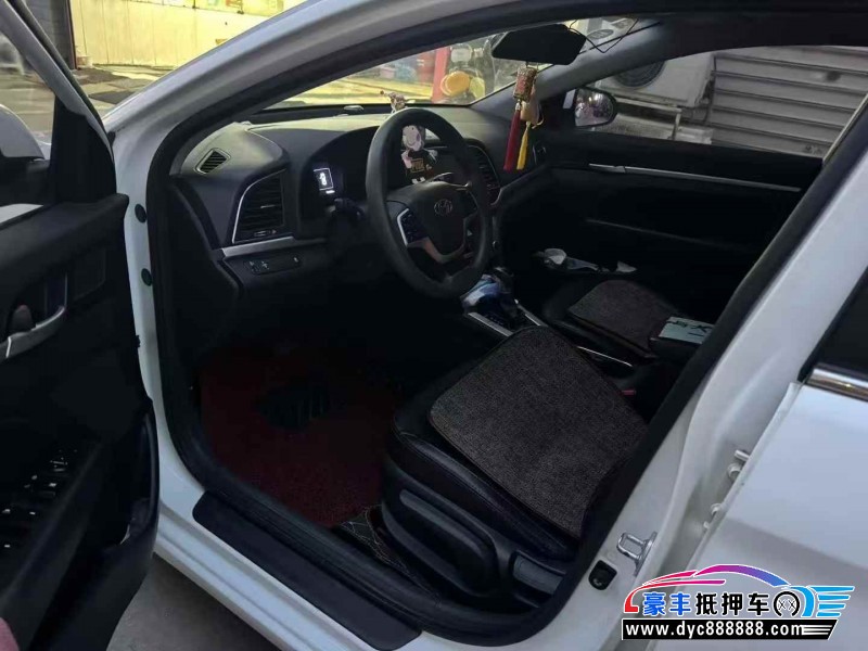 18年现代领动轿车抵押车出售
