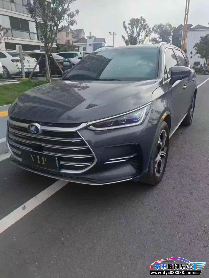 抵押车出售22年比亚迪唐轿车