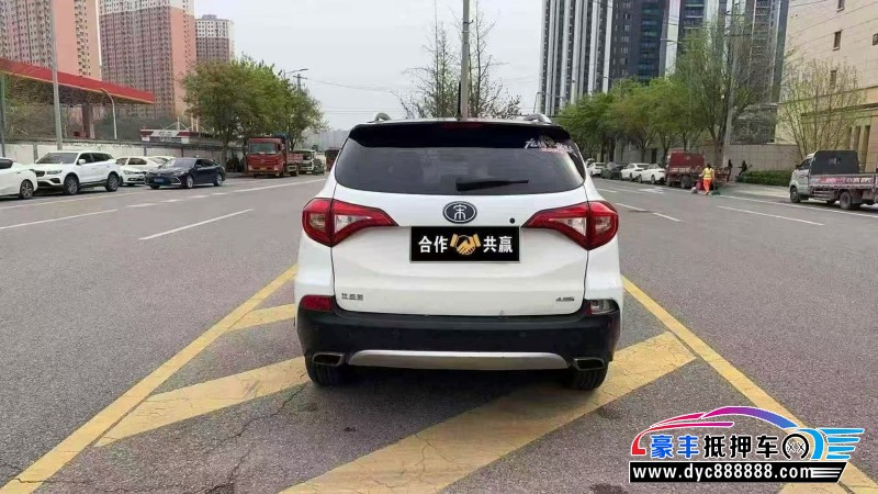 17年比亚迪宋轿车抵押车出售