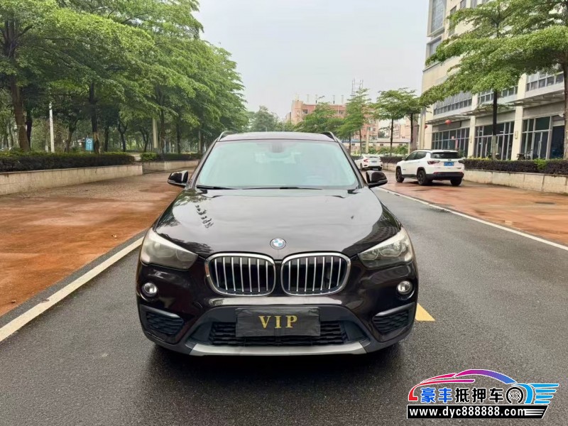 抵押车出售17年宝马X1轿车