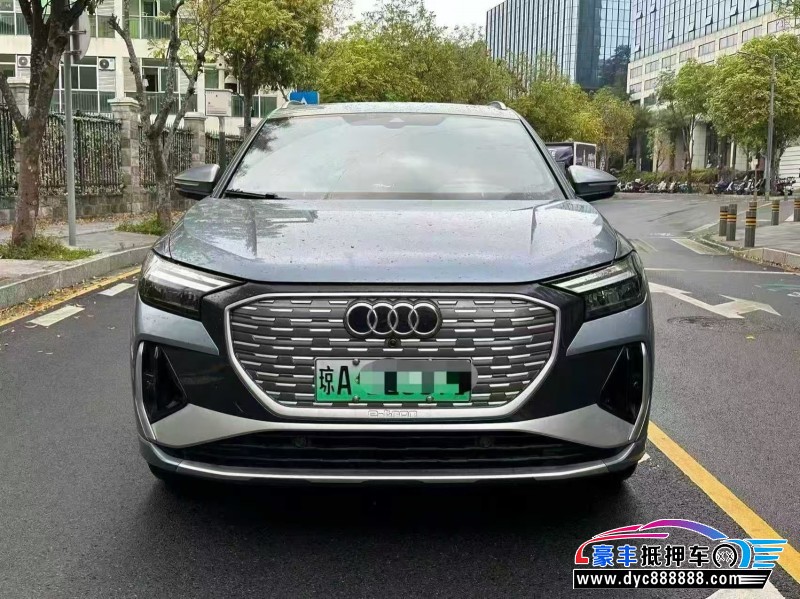 抵押车出售23年奥迪Q4轿车