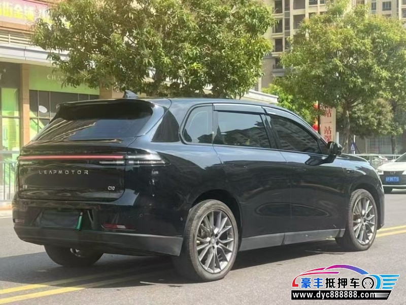 24年零跑C10轿车抵押车出售