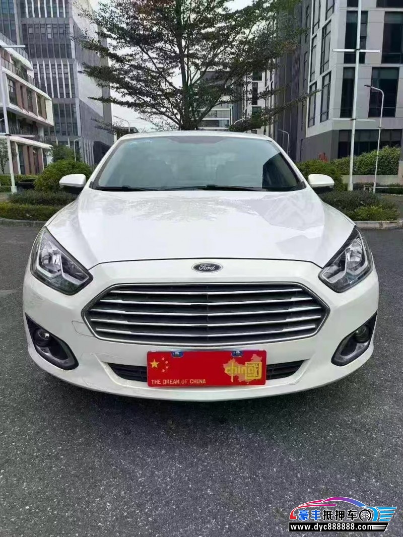 抵押车出售17年福特福睿斯轿车