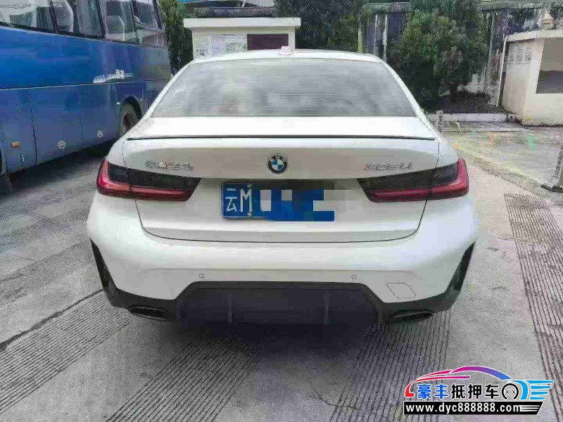 24年宝马3系轿车抵押车出售