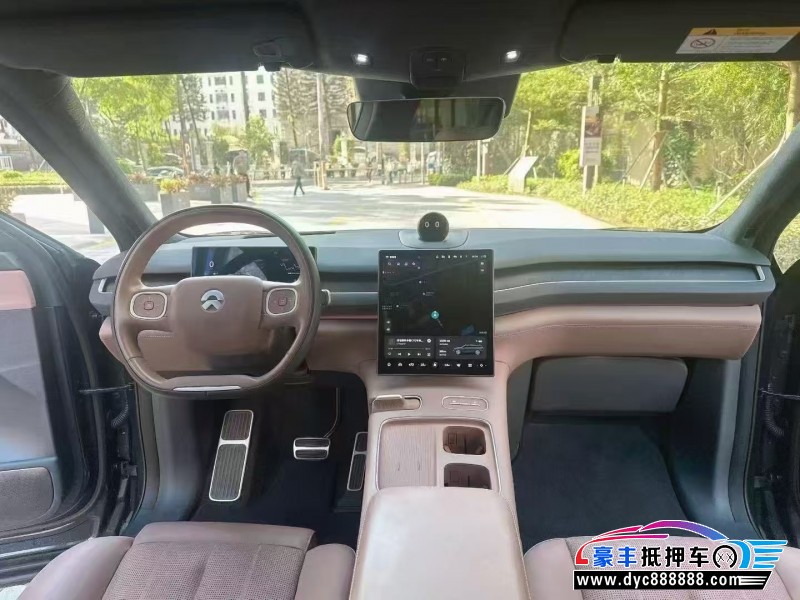 24年蔚来ES8轿车抵押车出售