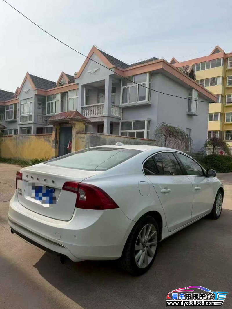 16年沃尔沃S60轿车抵押车出售