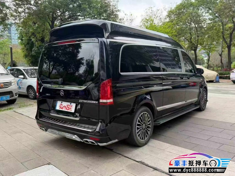 22年奔驰V轿车抵押车出售