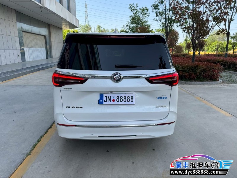 22年别克GL8轿车抵押车出售