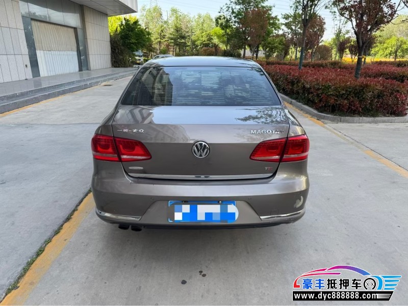 14年大众迈腾轿车抵押车出售