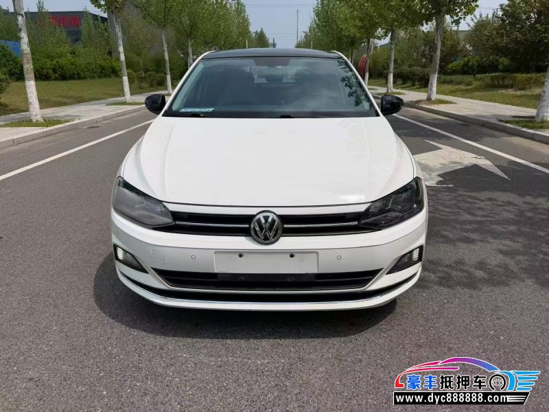 抵押车出售19年大众polo轿车