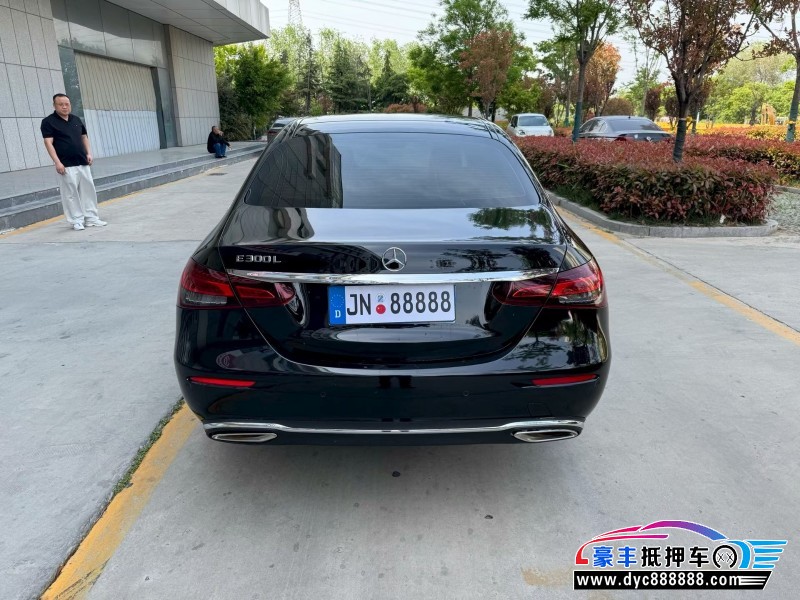 21年奔驰E轿车抵押车出售