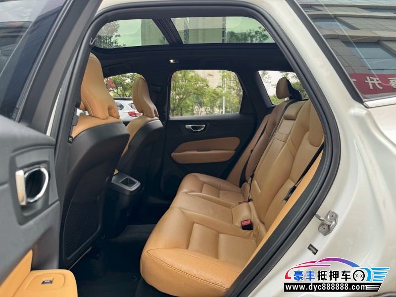18年沃尔沃XC60轿车抵押车出售