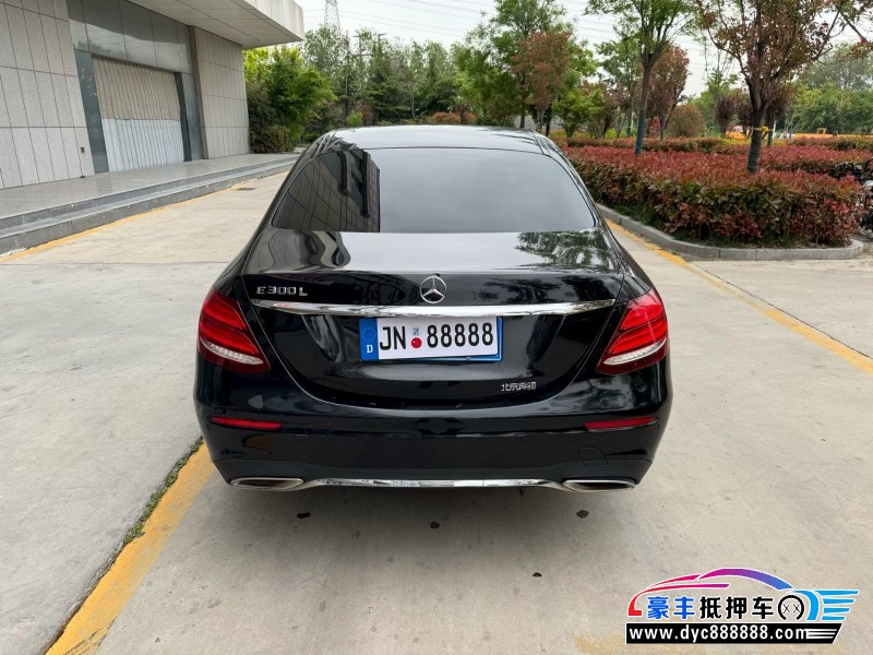 19年奔驰E轿车抵押车出售