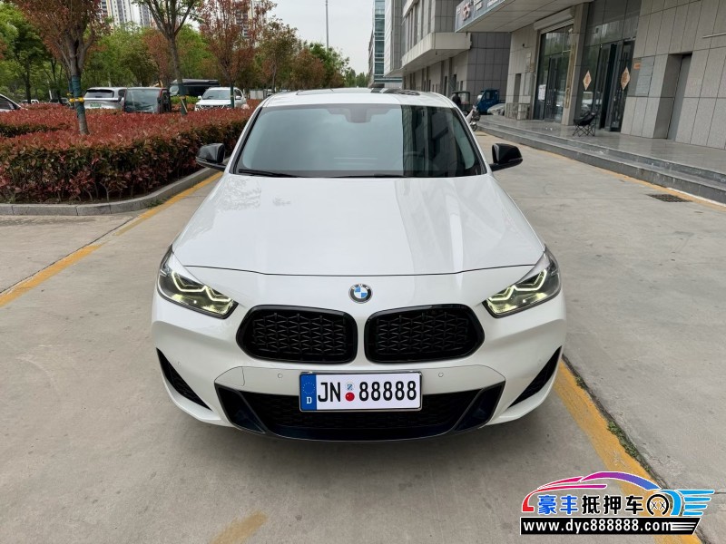 抵押车出售23年宝马X2轿车