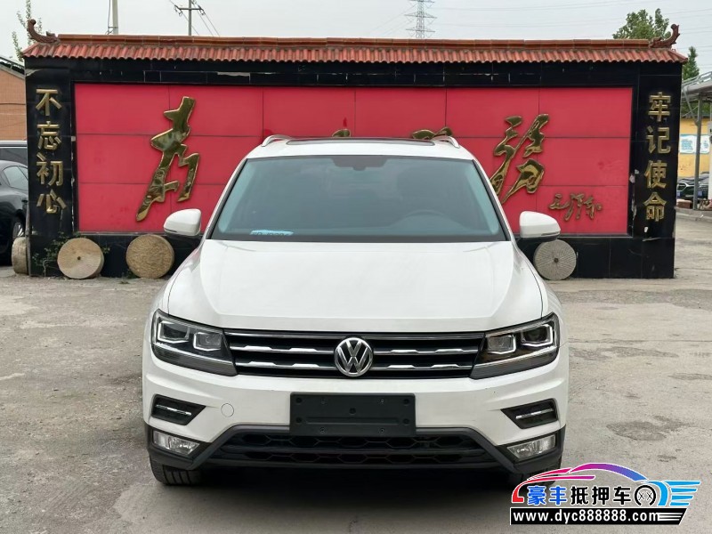 抵押车出售19年大众途观L轿车