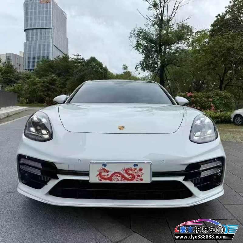 抵押车出售24年保时捷帕纳梅拉轿车