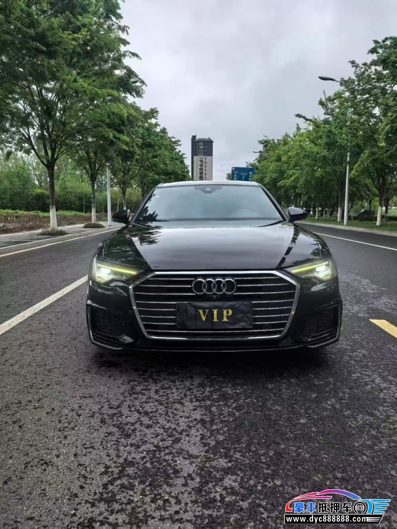 抵押车出售19年奥迪A6L轿车
