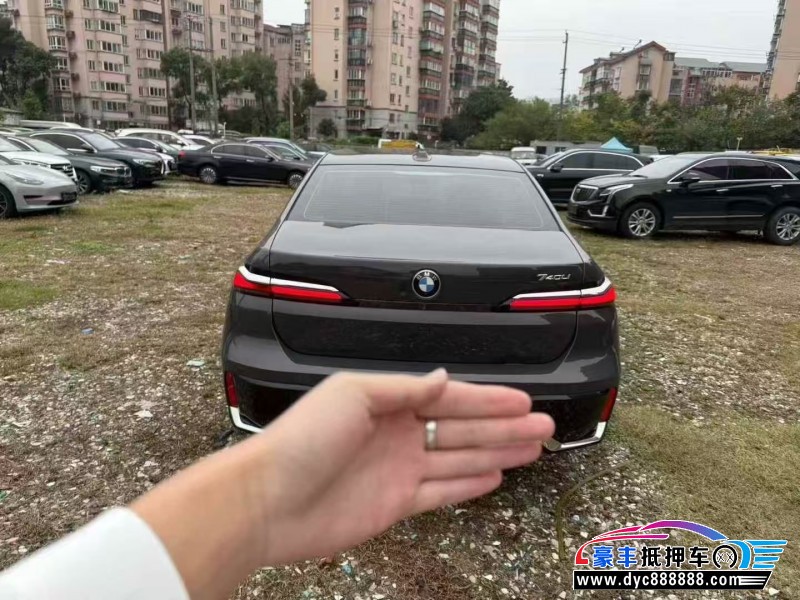 24年宝马7系轿车抵押车出售