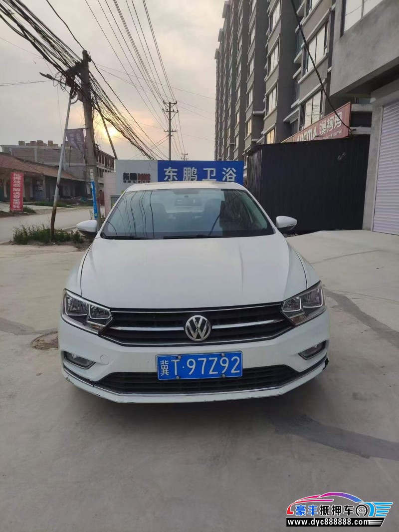 抵押车出售16年大众宝来轿车