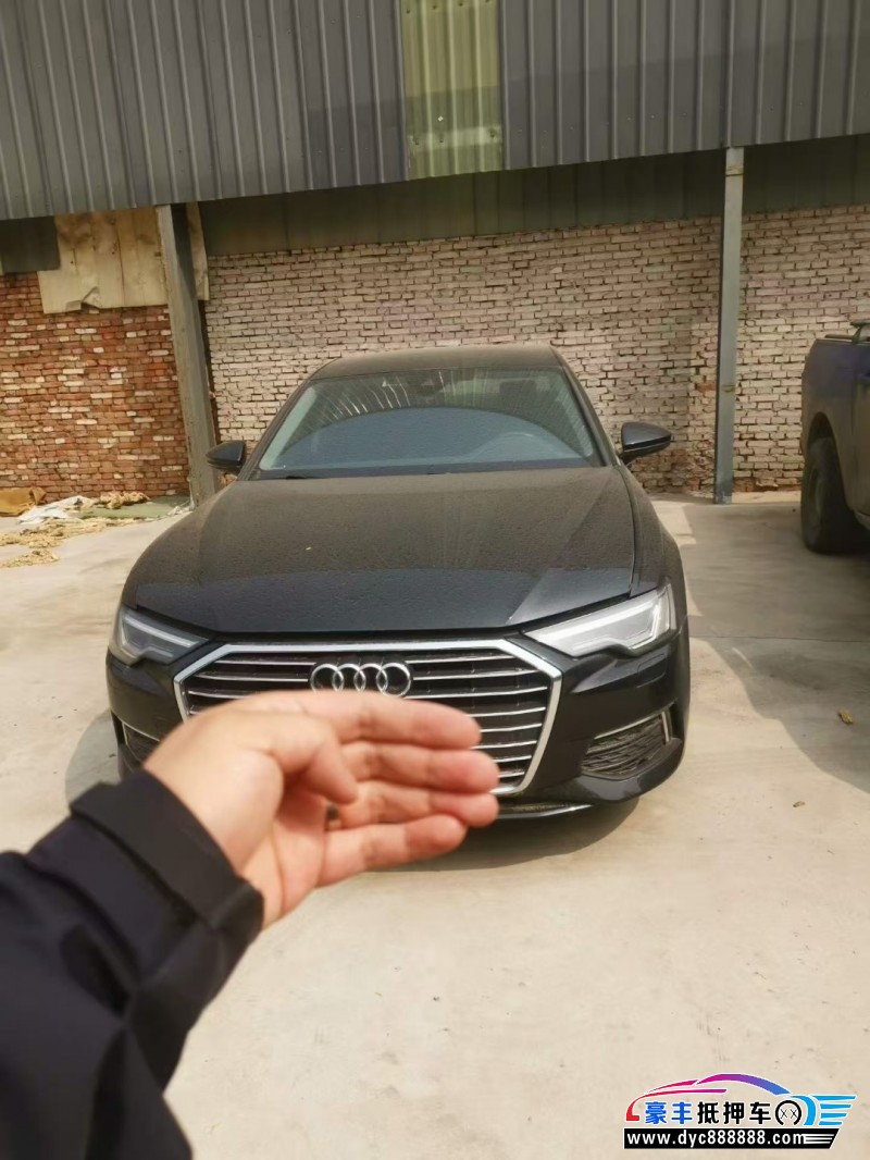 抵押车出售22年奥迪A6L轿车