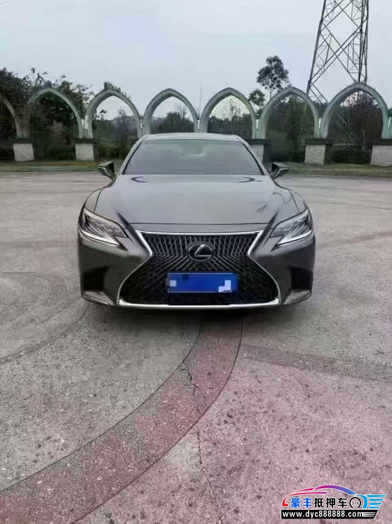 抵押车出售18年雷克萨斯LS轿车