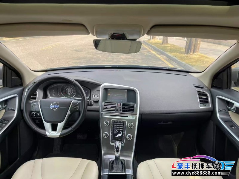13年沃尔沃XC60轿车抵押车出售