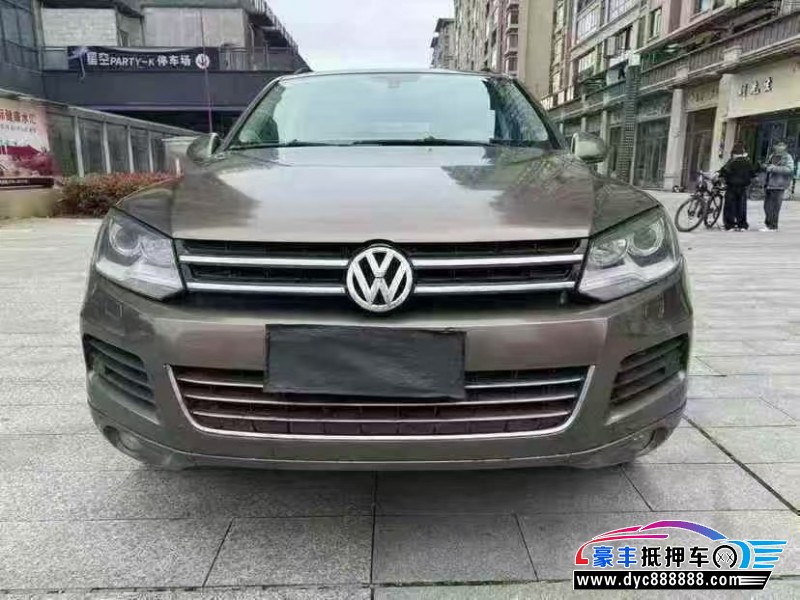 15年大众途锐轿车抵押车出售