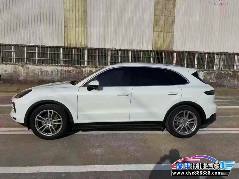 21年保时捷卡宴轿车抵押车出售