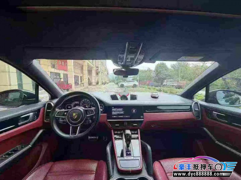 22年保时捷卡宴轿车抵押车出售