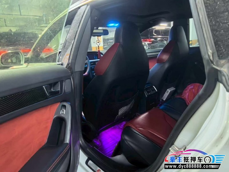 17年奥迪S5轿车抵押车出售