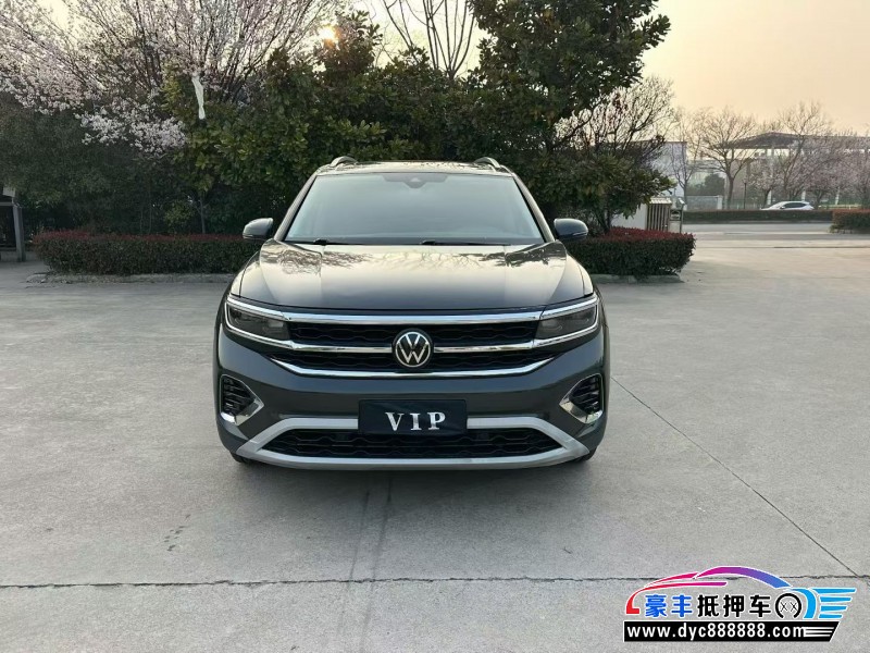 抵押车出售22年大众揽镜轿车