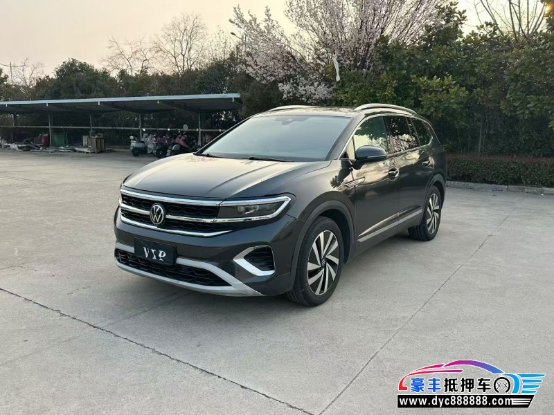 22年大众揽镜轿车抵押车出售