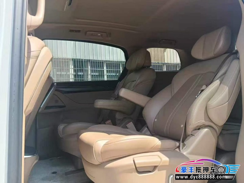 20年别克GL8轿车抵押车出售