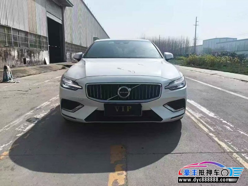 22年沃尔沃S60轿车抵押车出售