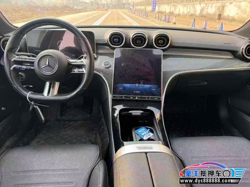 22年奔驰C轿车抵押车出售