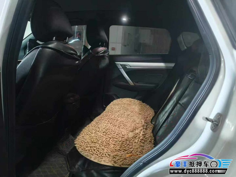 22年吉利缤越轿车抵押车出售